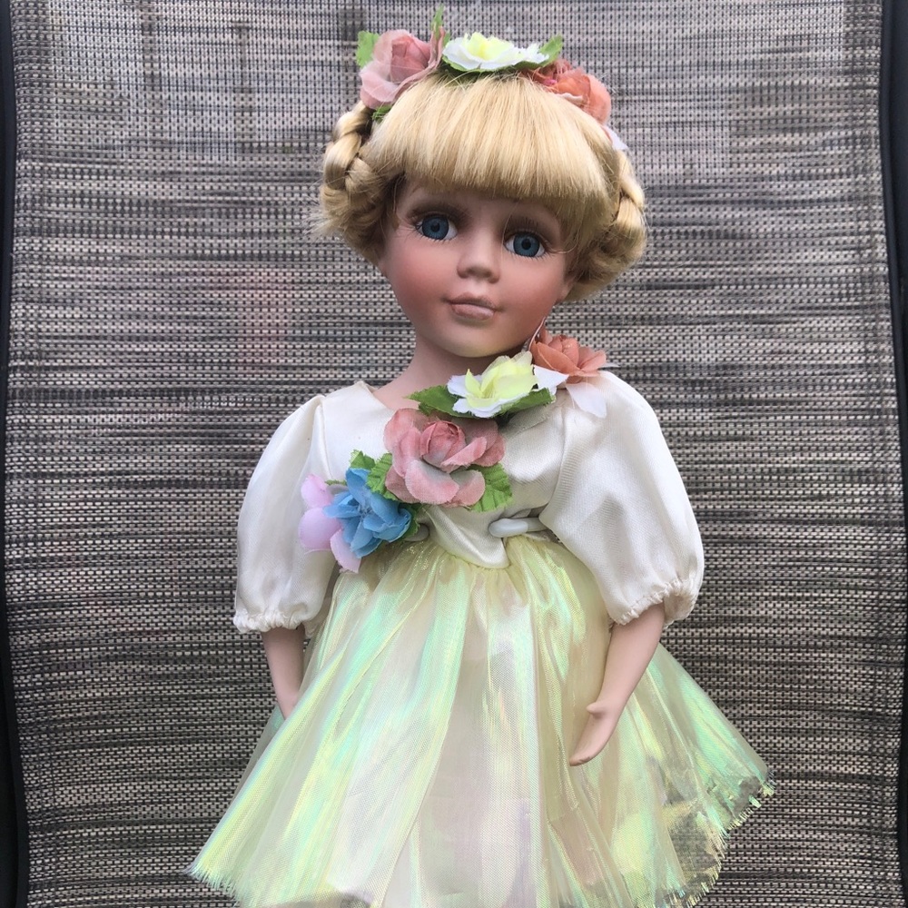 ‼️SOLD NJSF Porcelain Doll Spring Fairy Doll With Stand. - Picture 7 of 10